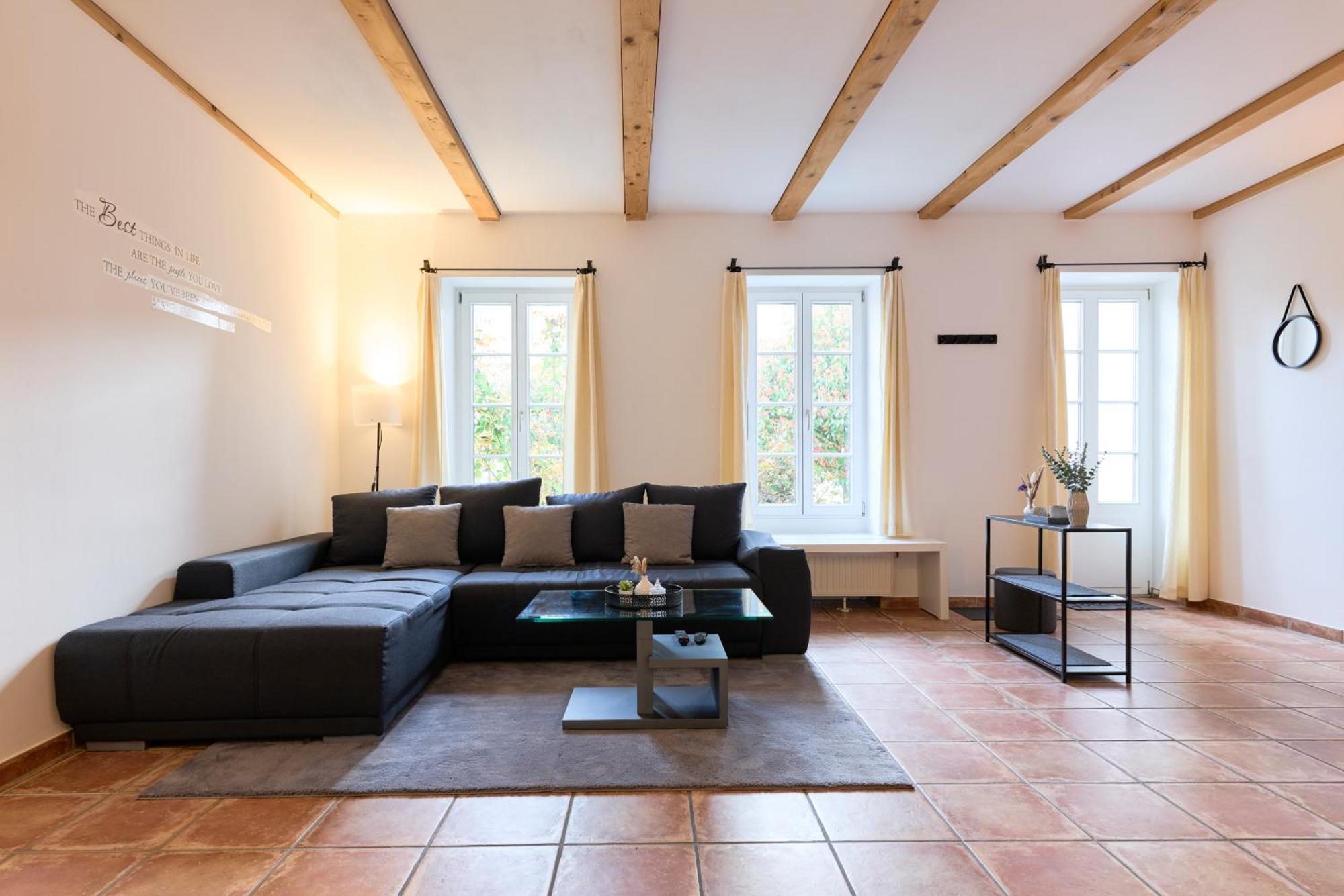 Stilvolle Gartenterrassenwohnung Mitten In Bregenz Exterior photo